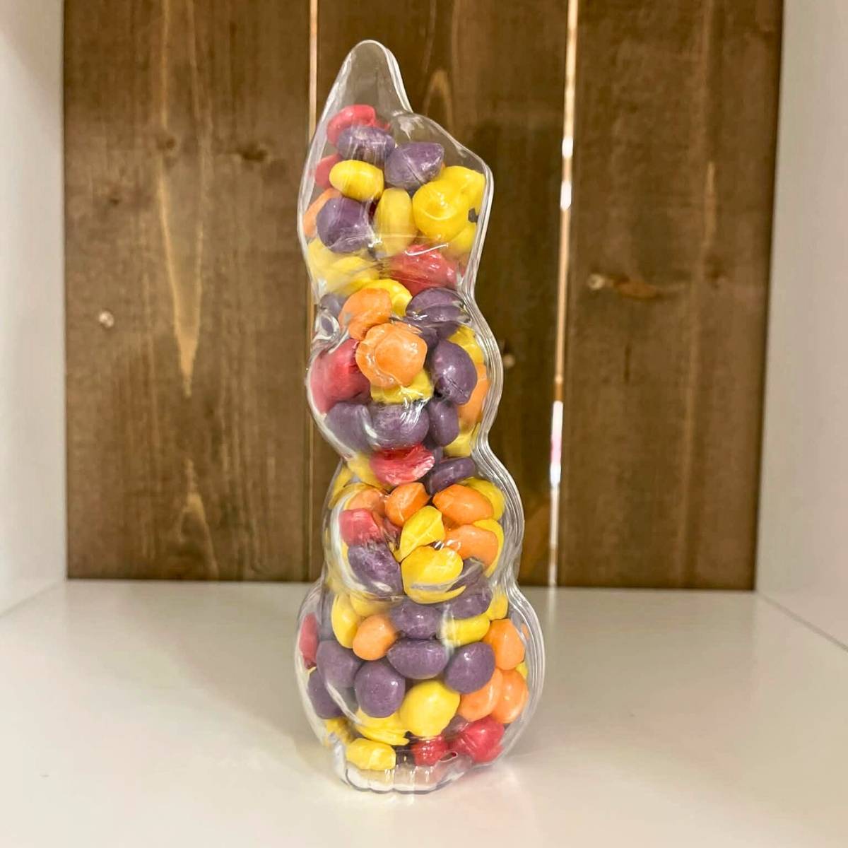 Påskehare fyllt med godteri